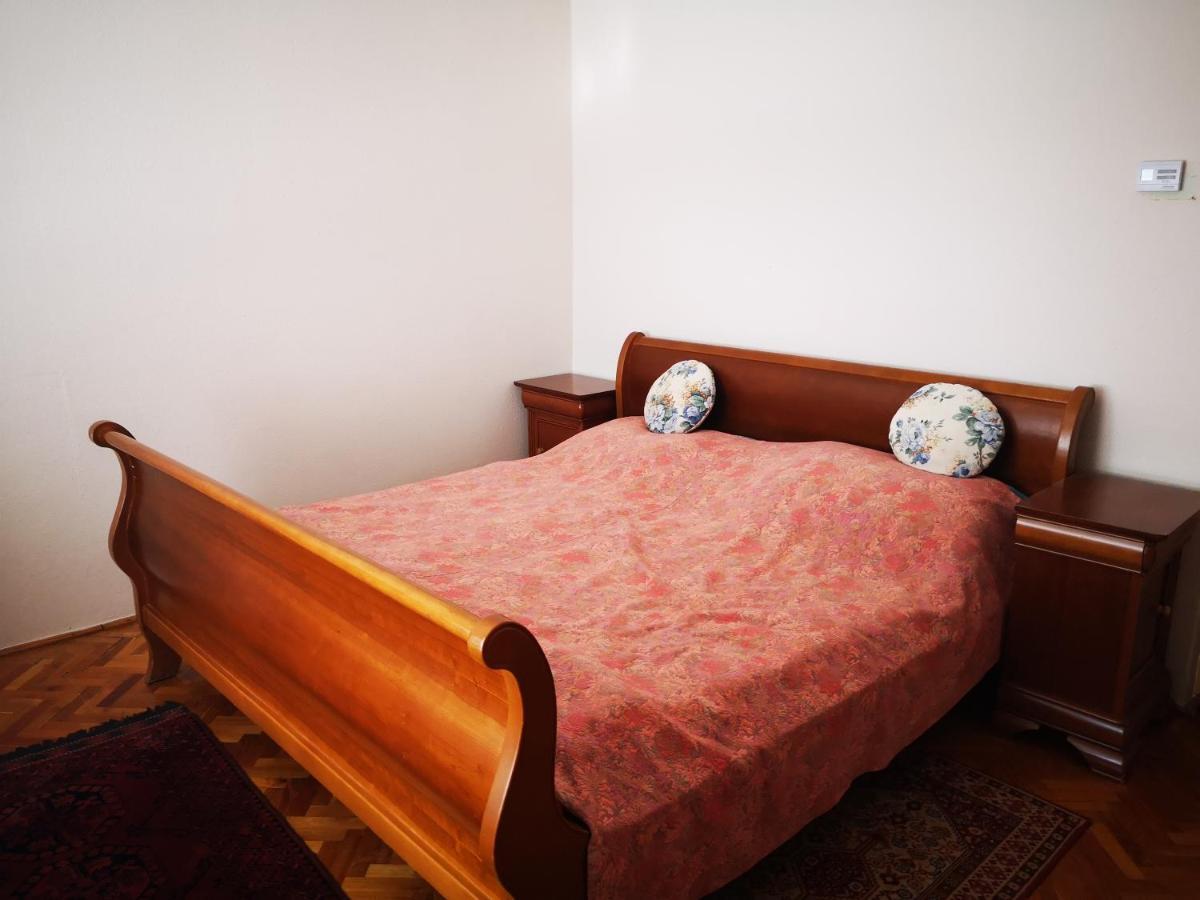 Gazde/Camere de închiriat Markus Vendeghaz *